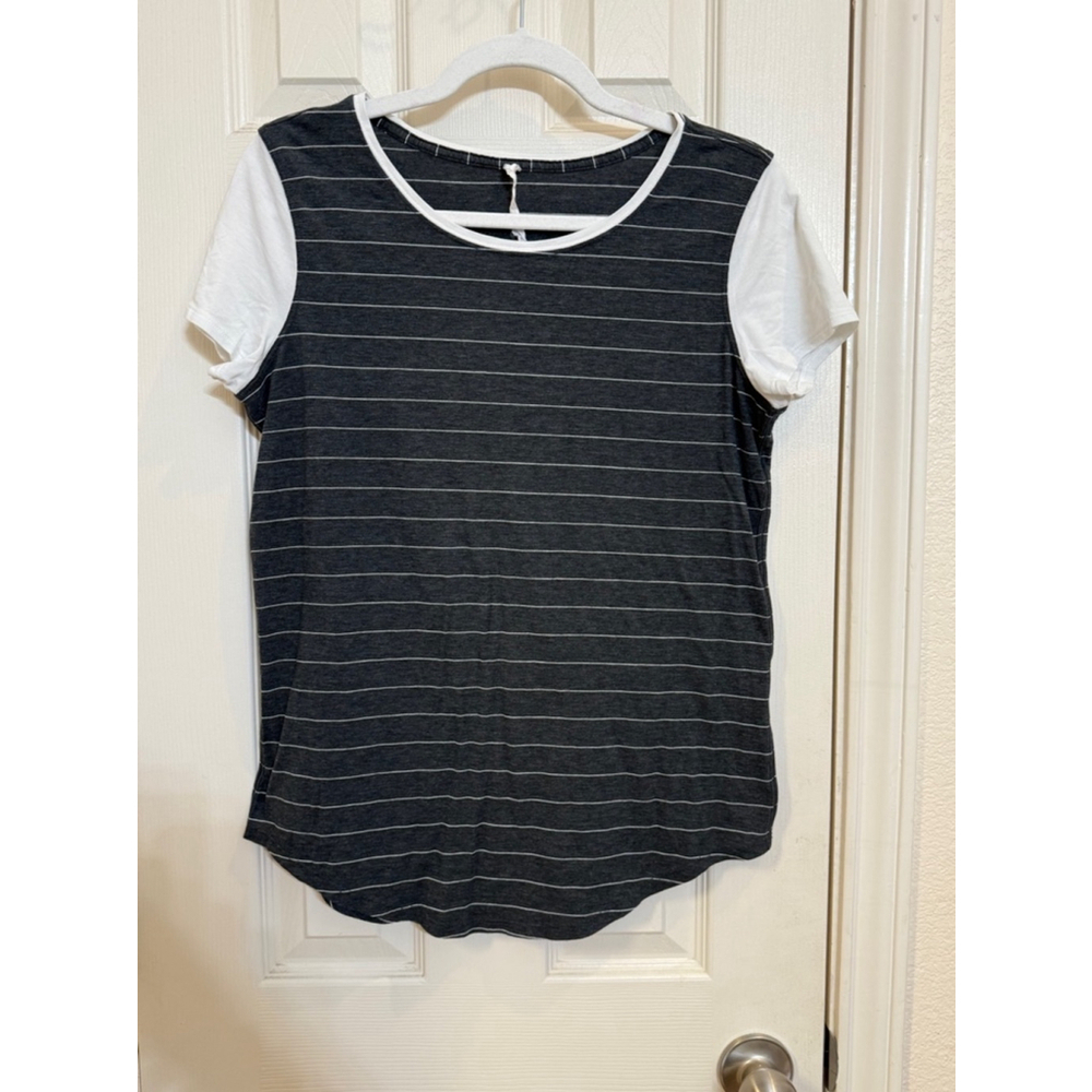Lululemon Love Crew III
Short Serve Stripe Heathered , Size M, Dark Gray & White - Picture 3 of 5